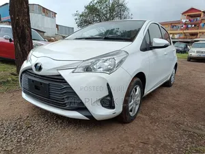 Toyota Vitz 1.0 FWD 5dr 2019 White