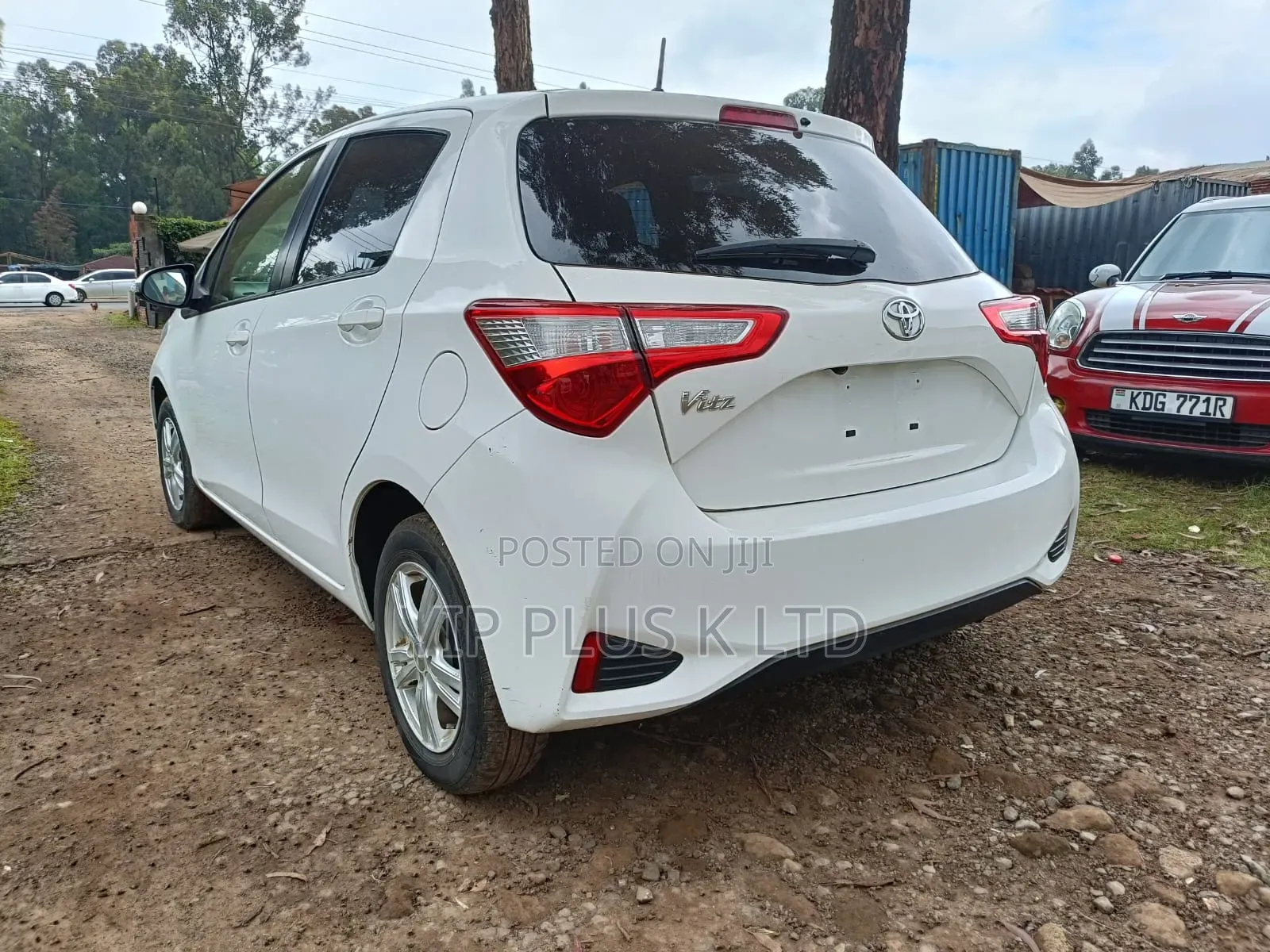 Toyota Vitz 1.0 FWD 5dr 2019 White