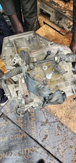 2zr Toyota Wish Premio Gearbox