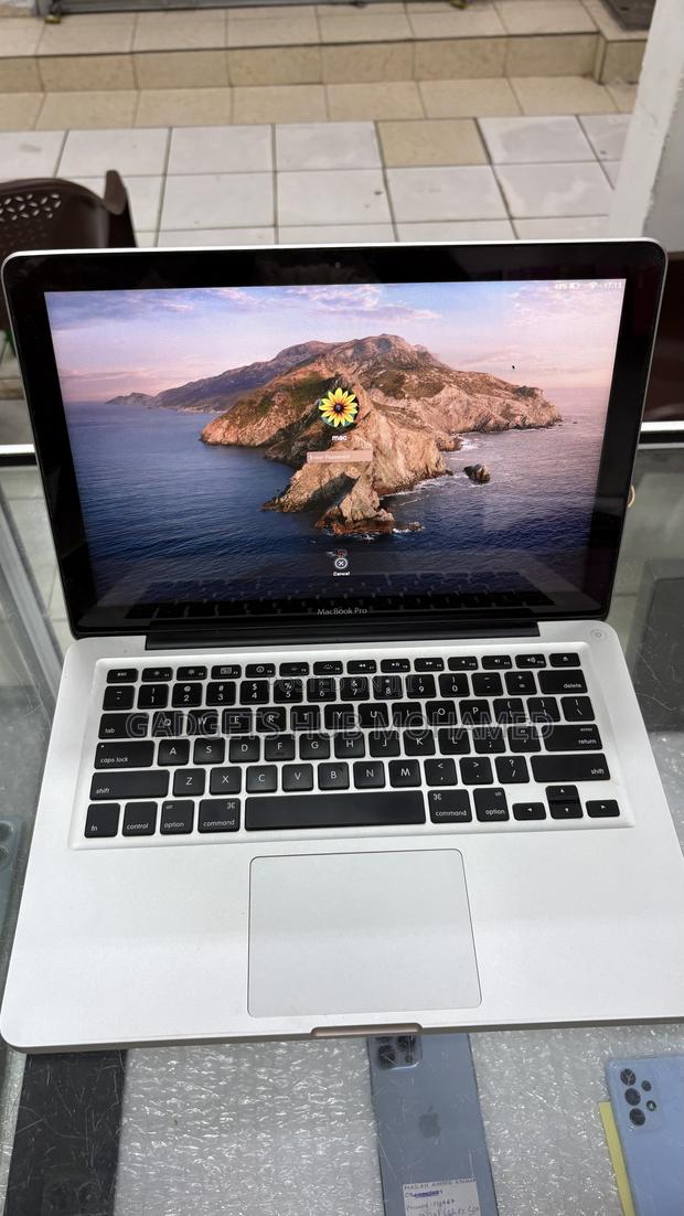 Laptop Apple MacBook Pro 8GB Intel Core i5 SSD 256GB
