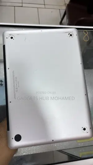 Laptop Apple MacBook Pro 8GB Intel Core i5 SSD 256GB