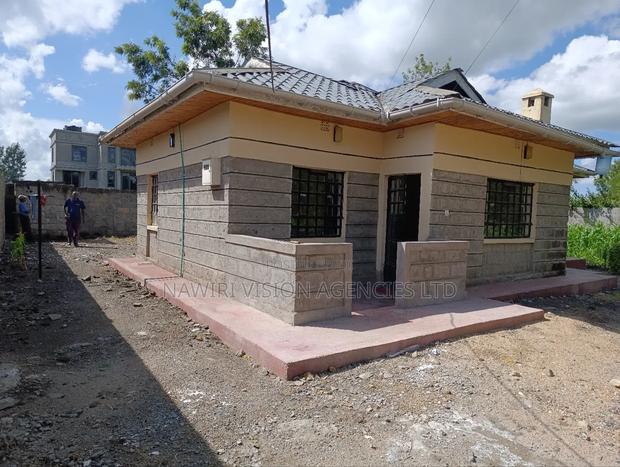 3bdrm Bungalow in Block 10, Ruai for rent