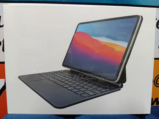 Typecase Edge Magnetic Keyboard Case for iPad 10th Generation 10.9" - thumbnail 2
