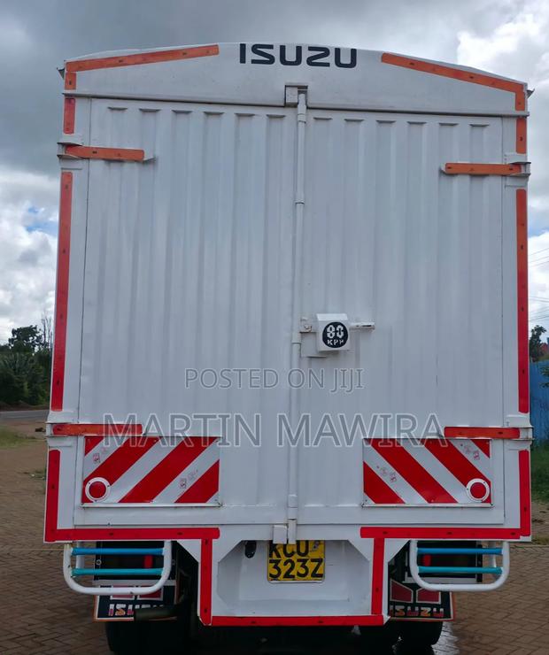 Isuzu NPR 2019 - thumbnail 7