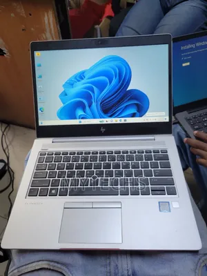 Laptop HP EliteBook 830 G5 8GB Intel Core i5 SSD 256GB