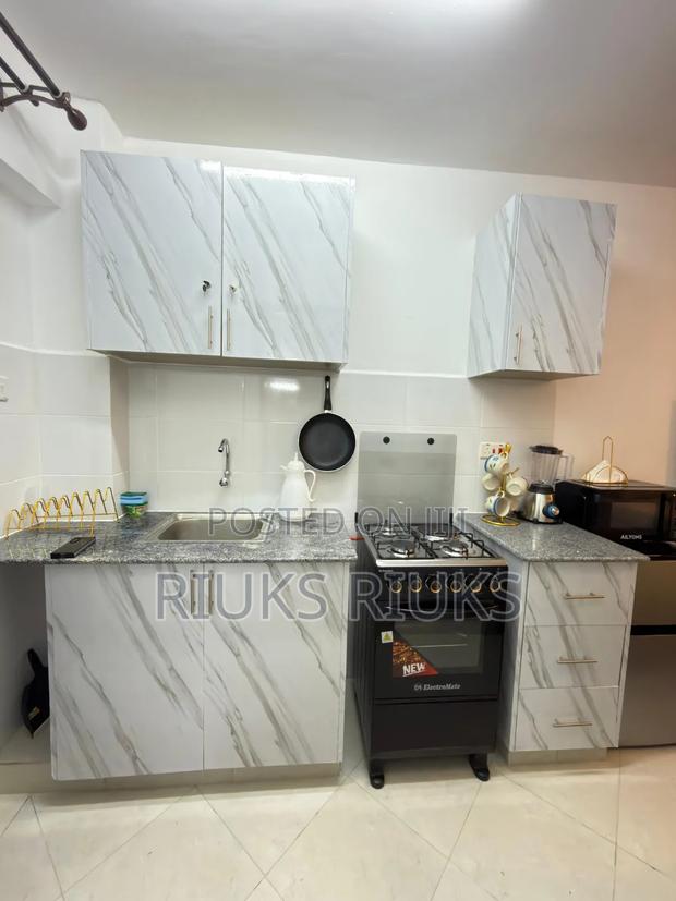 Furnished Studio Airbnb in Ngara Parklands - thumbnail 2