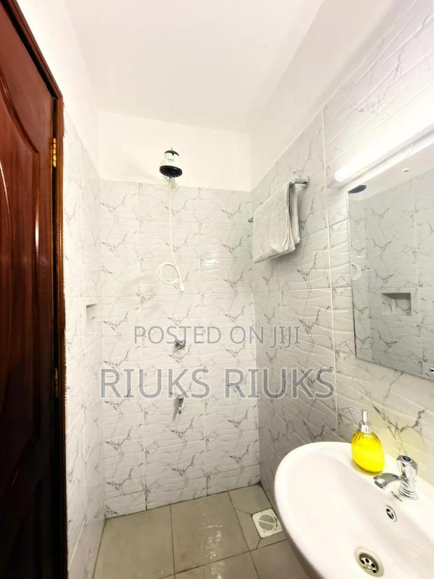 Furnished Studio Airbnb in Ngara Parklands - thumbnail 3