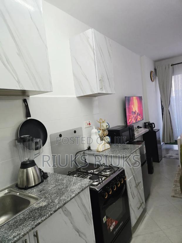 Furnished Studio Airbnb in Ngara Parklands - thumbnail 4
