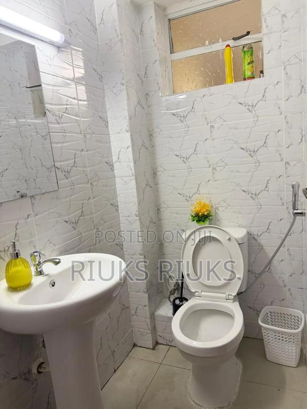 Furnished Studio Airbnb in Ngara Parklands - thumbnail 5