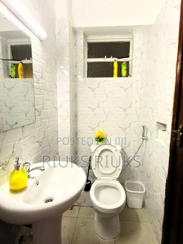 Furnished Studio Airbnb in Ngara Parklands - thumbnail 6