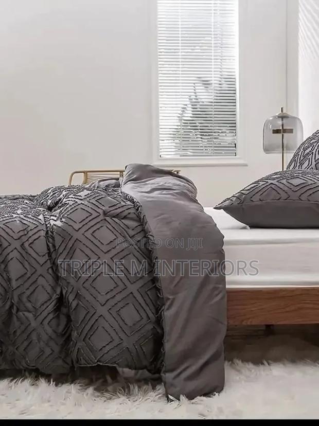 Modern Wave Pattern Comforter Cover Set - main view
