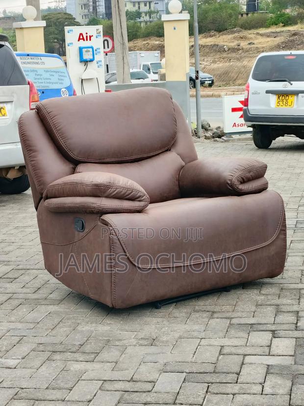 Recliner Seat - main view