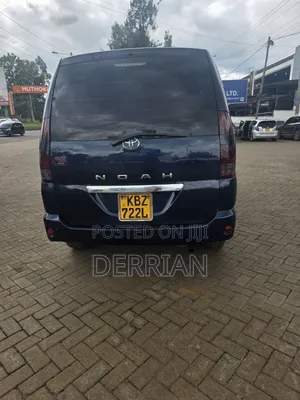 Toyota Noah 2007 Blue