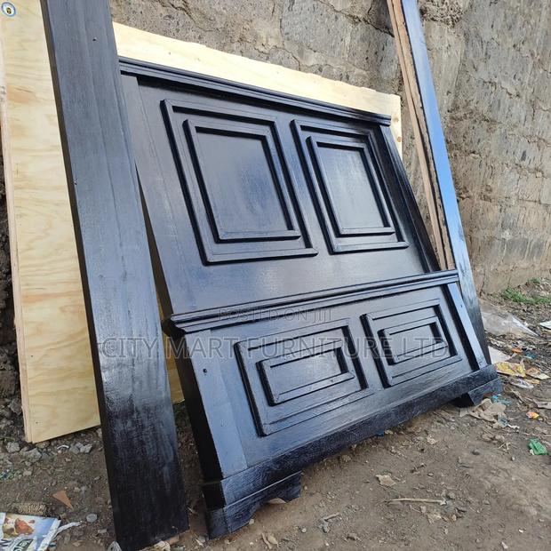 4 by 6 Board Bed ( Free Delivery)