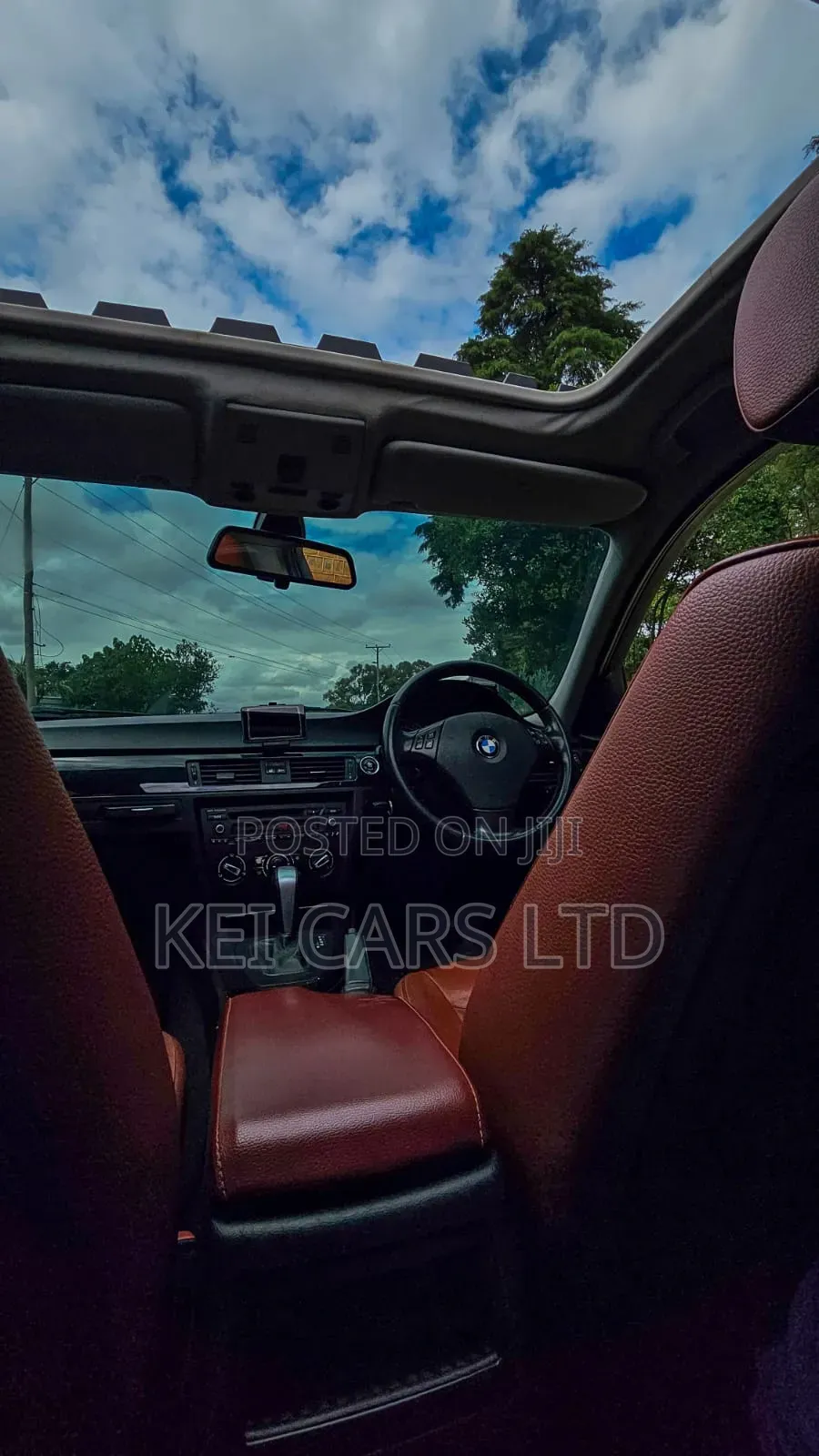 BMW 318i 2011 Blue