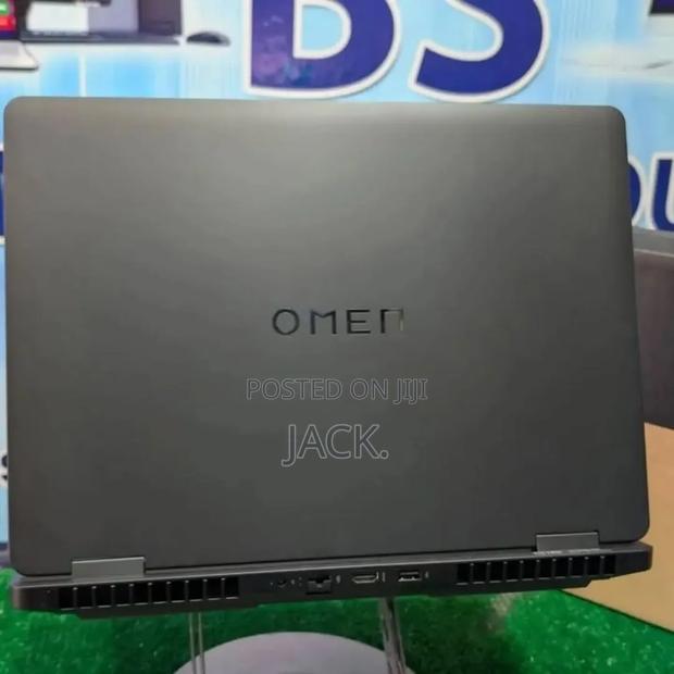 Laptop HP Omen 16 32GB Intel Core i7 SSD 512GB - thumbnail 2