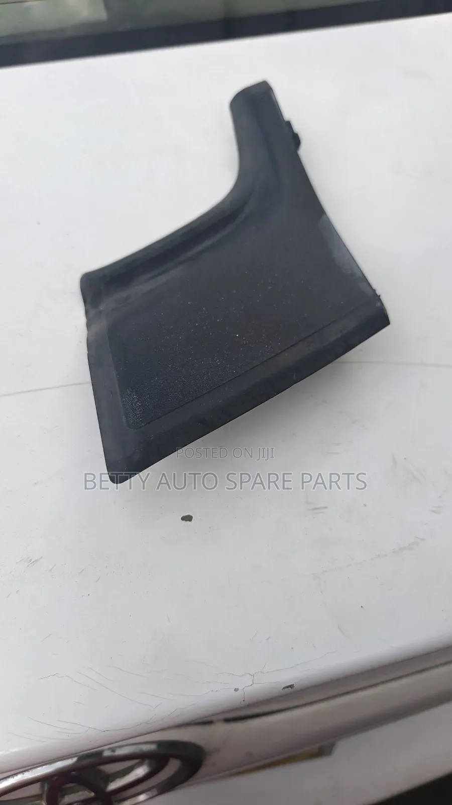 Toyota Pronox Windscreen Finisher