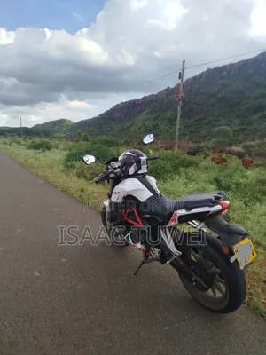 Benelli TNT 2019 White
