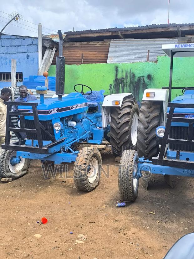 Forrd 6610 Tractor - thumbnail 3