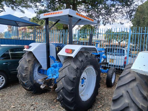 Forrd 6610 Tractor - thumbnail 5