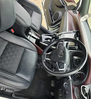 Toyota Harrier 2020 White