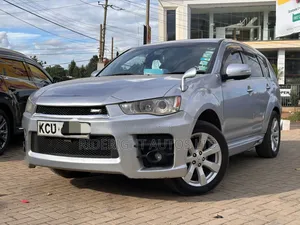 Mitsubishi Outlander 2012 Silver