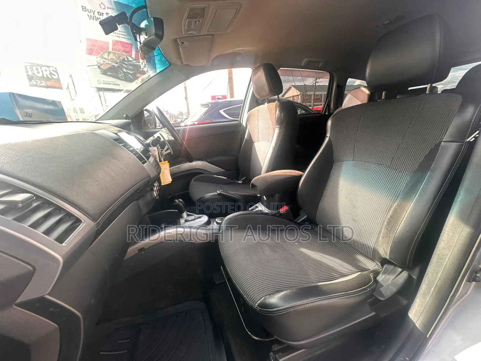 Mitsubishi Outlander 2012 Silver