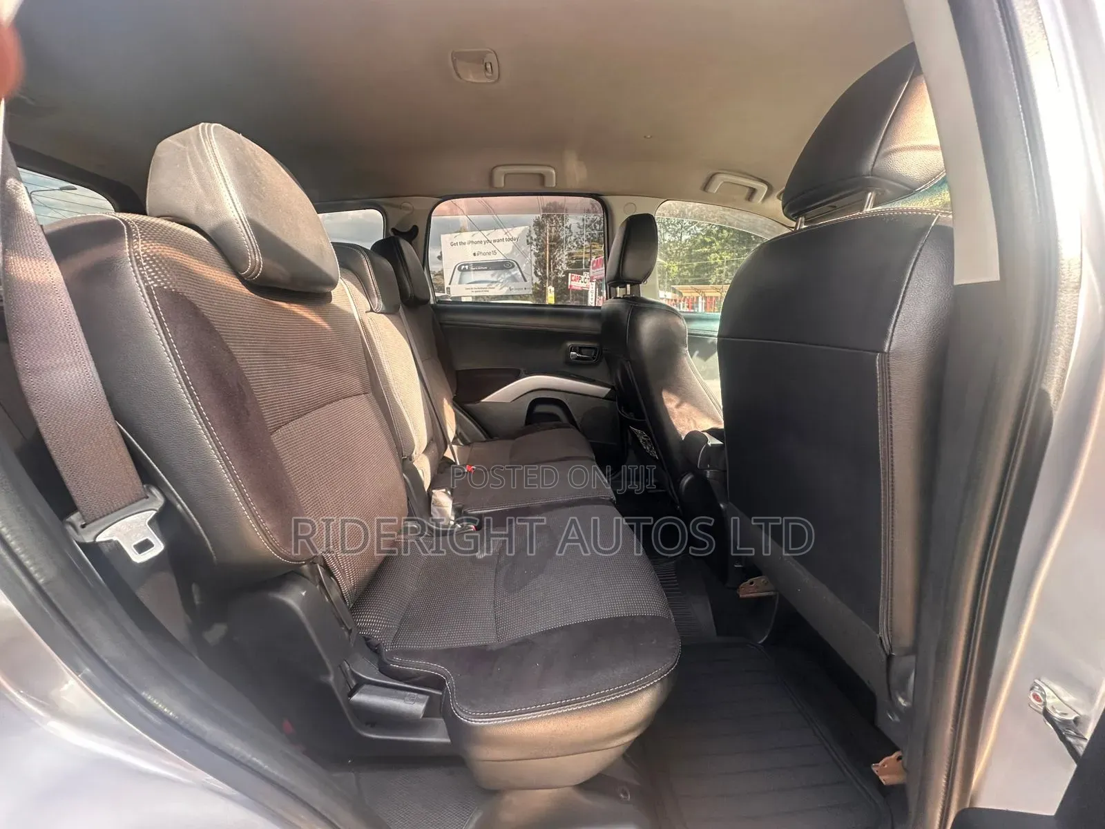 Mitsubishi Outlander 2012 Silver