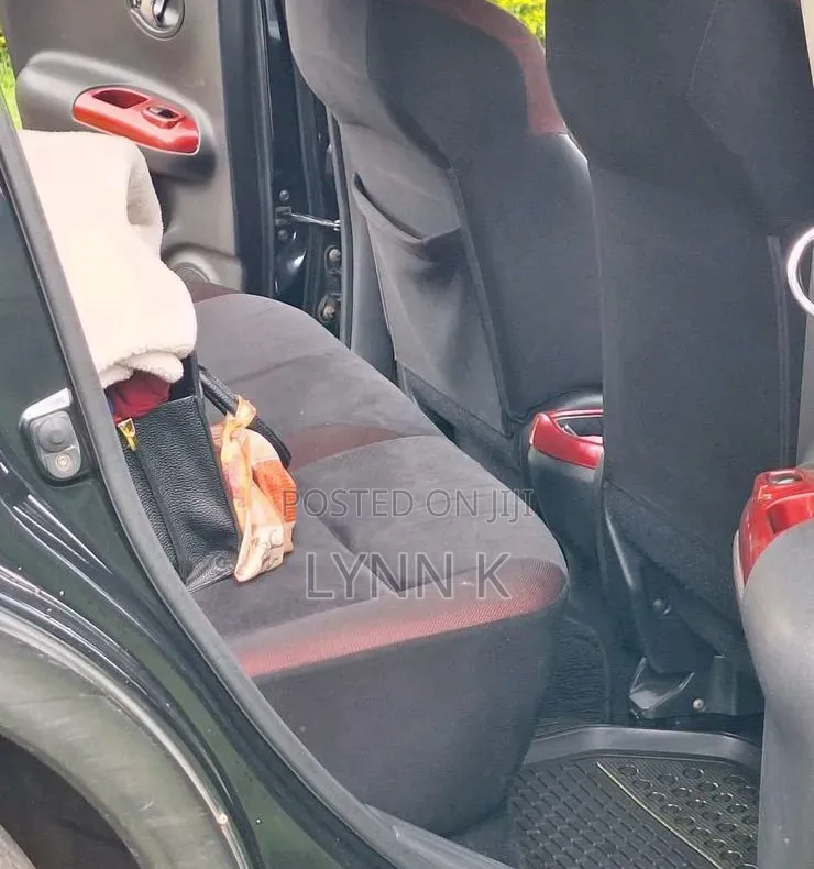 Nissan Juke 2012 Black