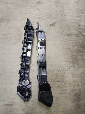 Bumper Slide/Bracket Subaru Outback Bs9