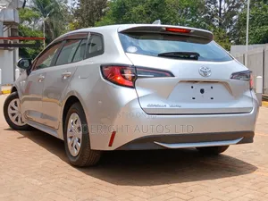 Toyota Corolla 2018 Silver
