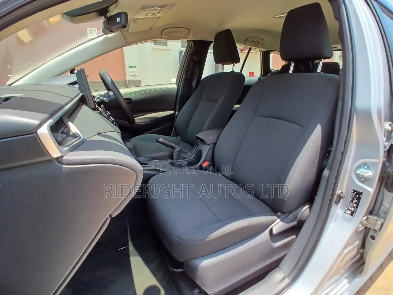 Toyota Corolla 2018 Silver