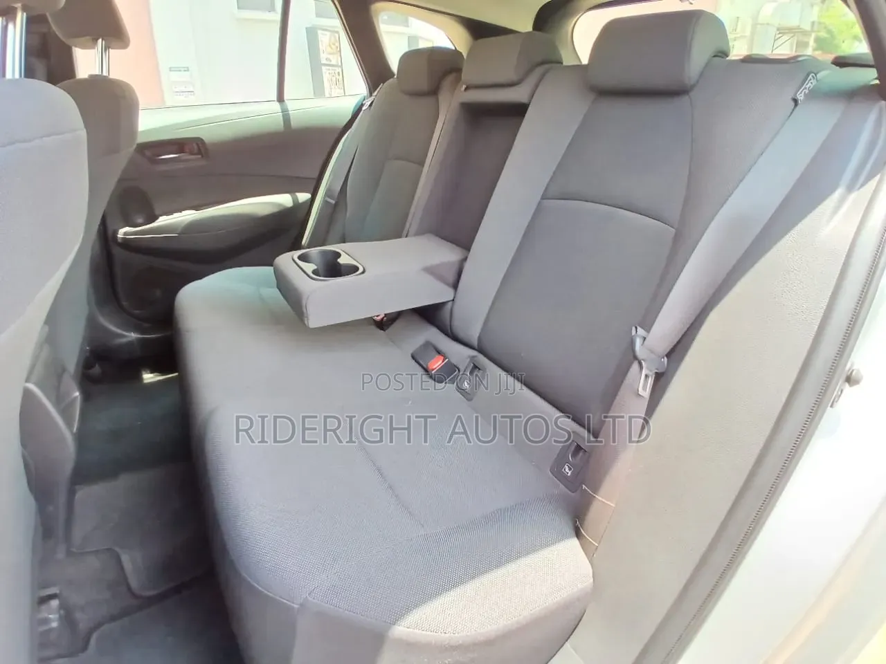 Toyota Corolla 2018 Silver