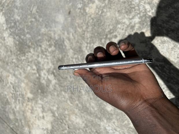 Apple iPhone X 64 GB White - thumbnail 7