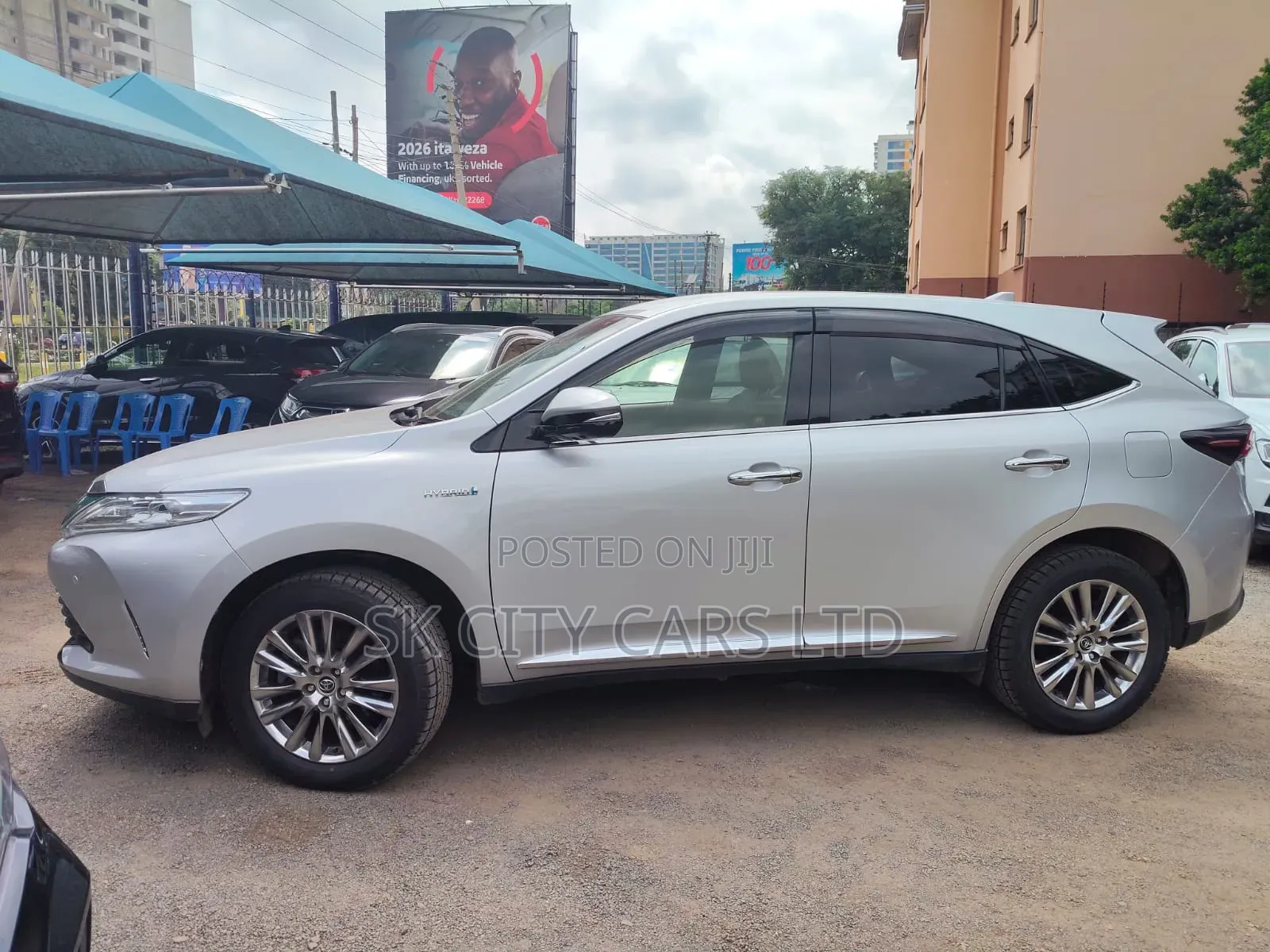 Toyota Harrier 2.5 Hybrid 4WD 2019 Silver