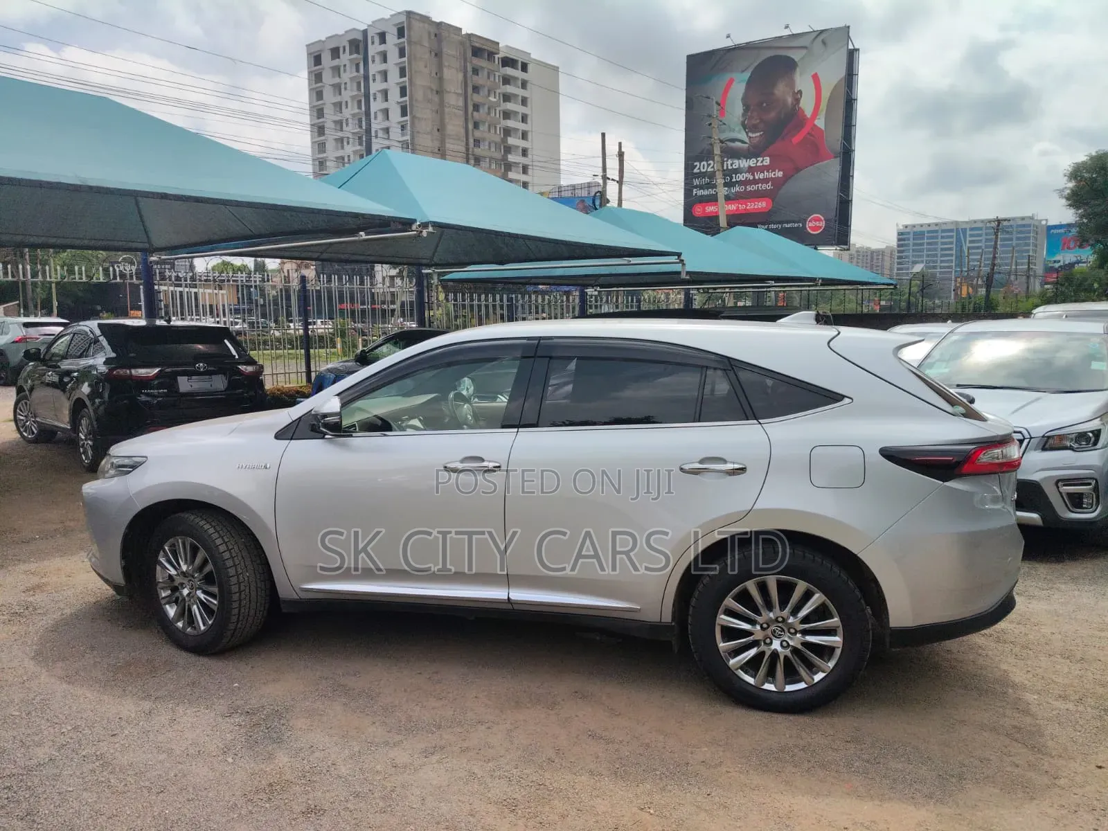 Toyota Harrier 2.5 Hybrid 4WD 2019 Silver