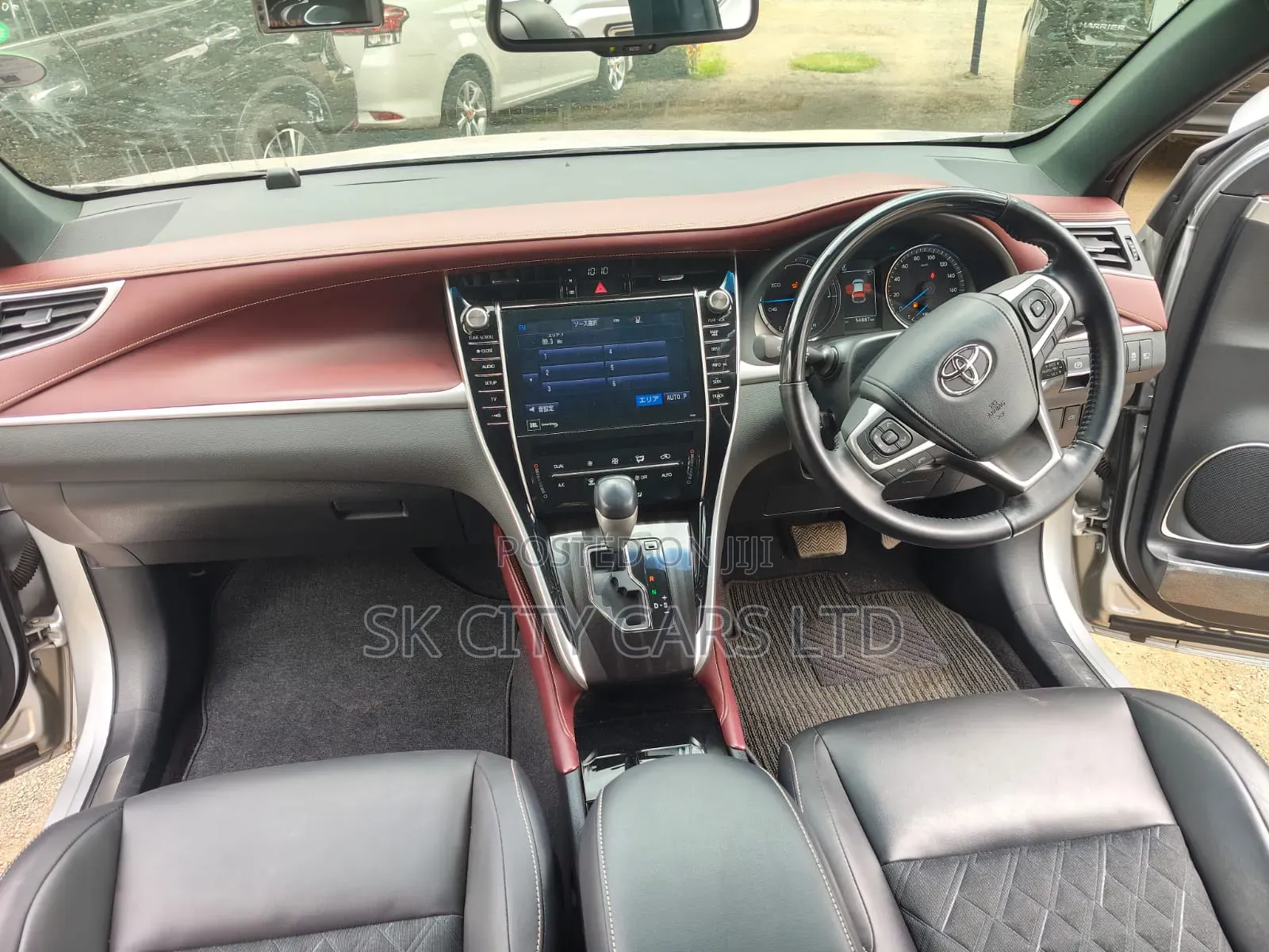 Toyota Harrier 2.5 Hybrid 4WD 2019 Silver