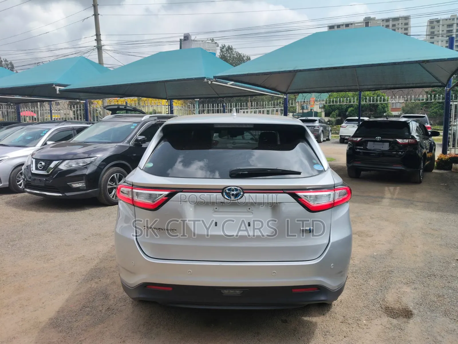 Toyota Harrier 2.5 Hybrid 4WD 2019 Silver
