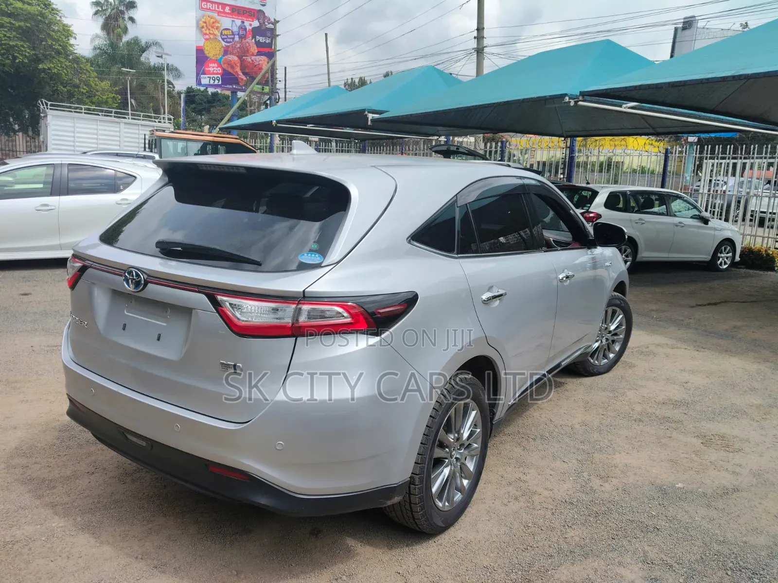 Toyota Harrier 2.5 Hybrid 4WD 2019 Silver