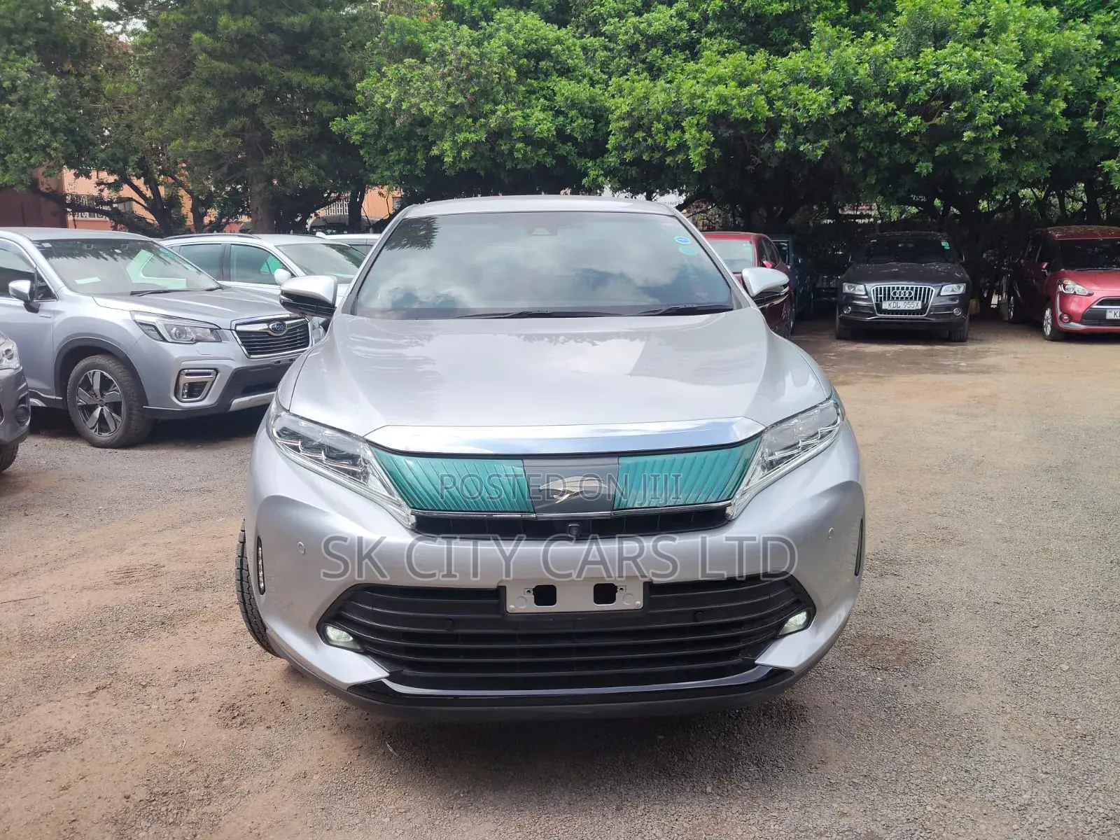 Toyota Harrier 2.5 Hybrid 4WD 2019 Silver