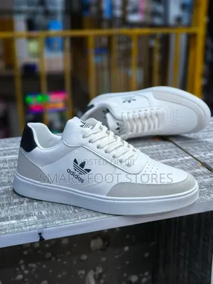 Adidas Casual