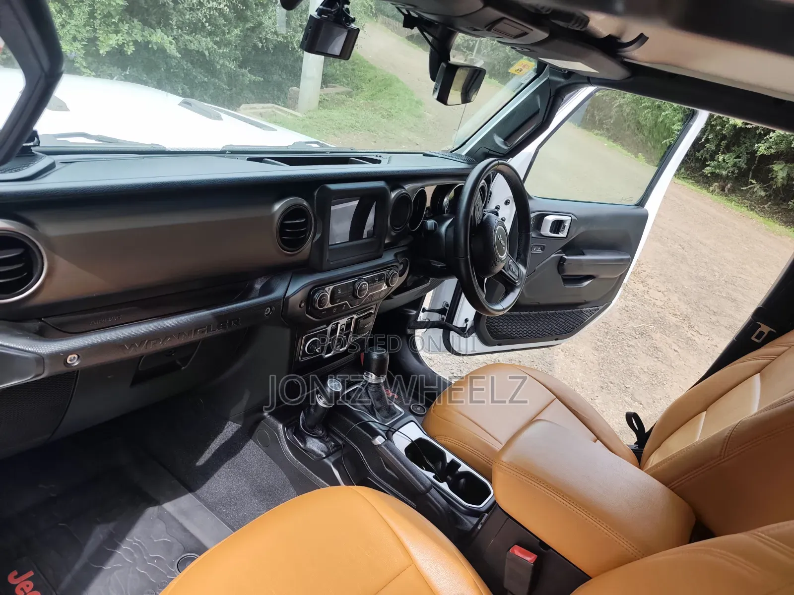 Jeep Wrangler 2019 White