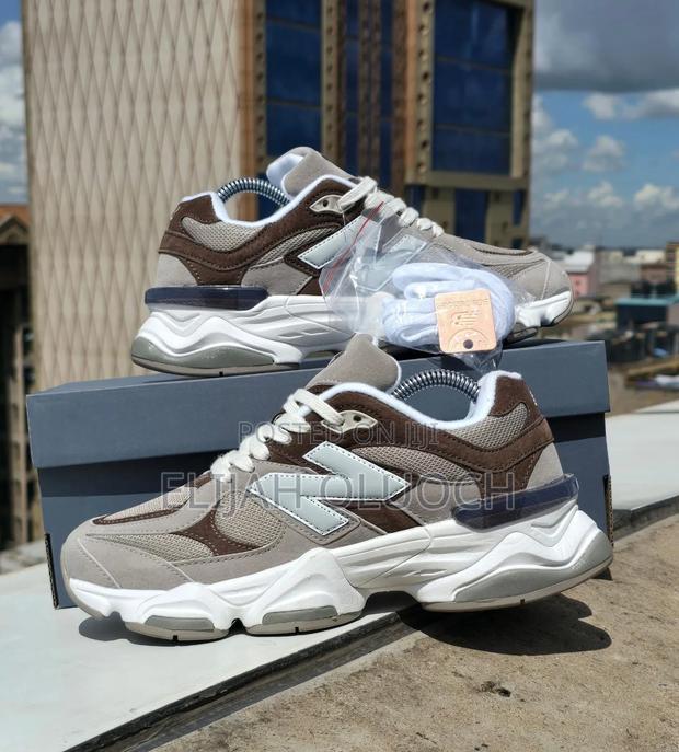 New Balance 9060 Mushroom Brown Beige Sneakers - thumbnail 3
