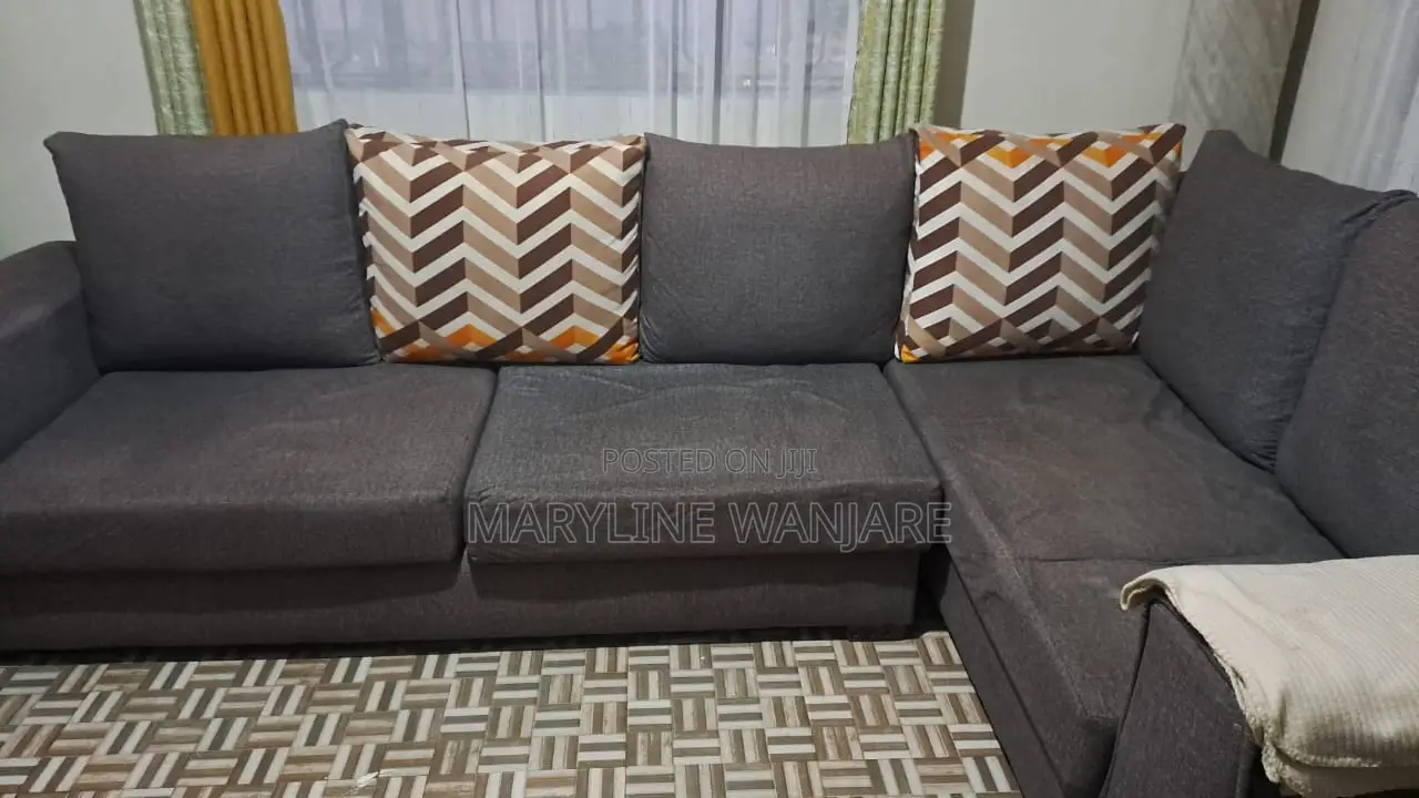 L Seater in Good Condition
