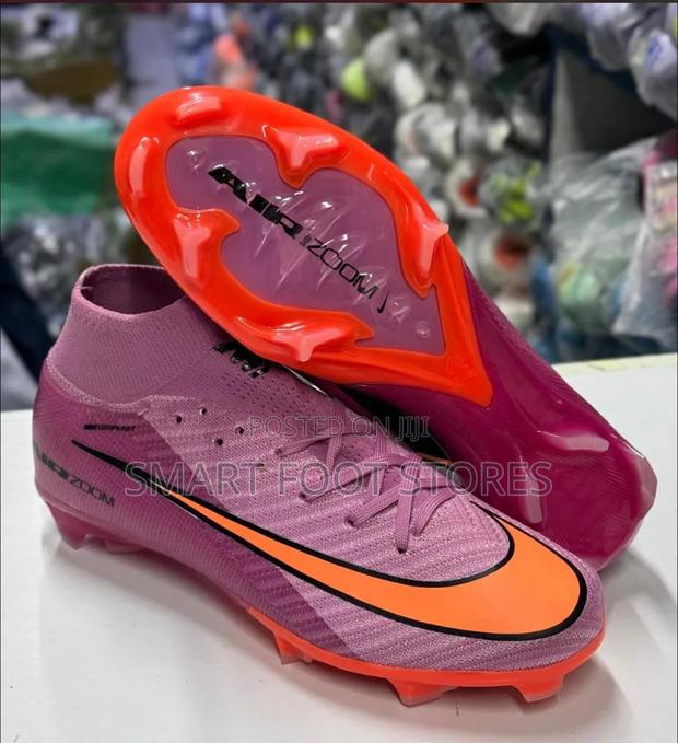 Footbal Shoes - thumbnail 2