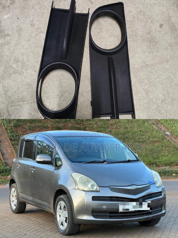 Foglight Cover Toyota Ractis Old Model 2005-2008