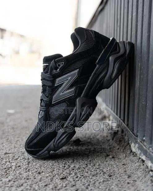New Balance 9060 “ Triple Black ”
