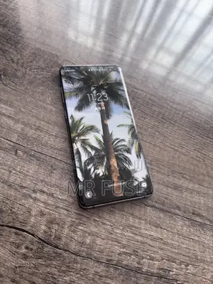 New Samsung Galaxy S10 128 GB Black
