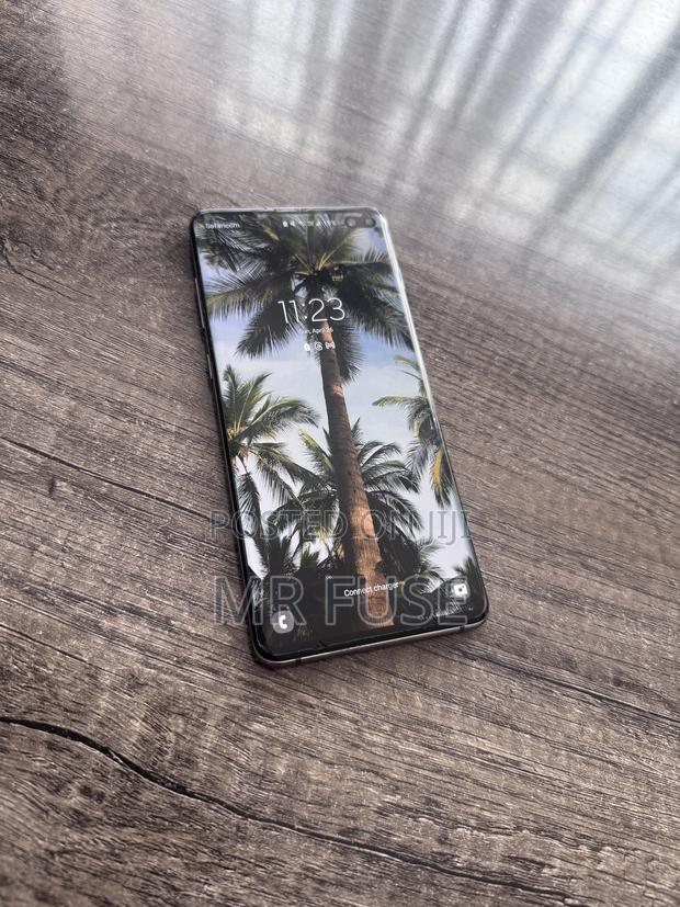 New Samsung Galaxy S10 128 GB Black - thumbnail 2