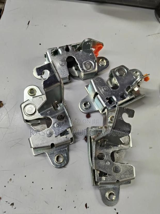 Tail Gate Lock Toyota Hilux Vigo 05-14